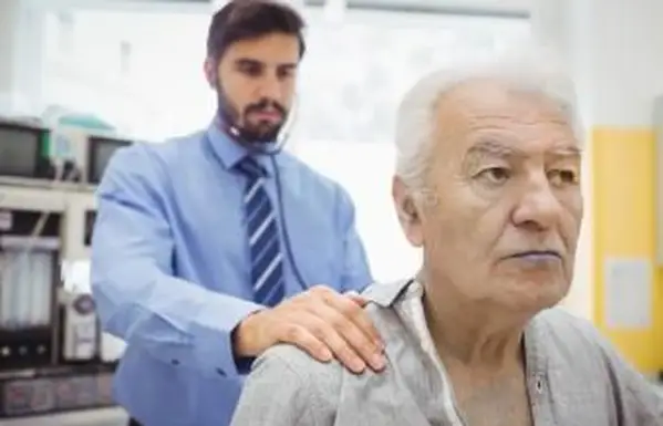 מה גורם לשפתיים כחולות או סגולות?