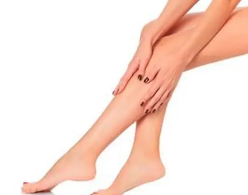 Comment rendre les jambes lisses après le rasage