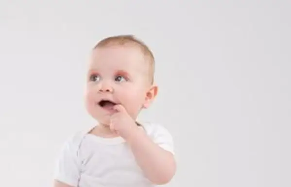 כתם לידה של העפעפיים