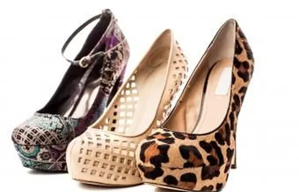 와이드 폭 하이힐 슈즈