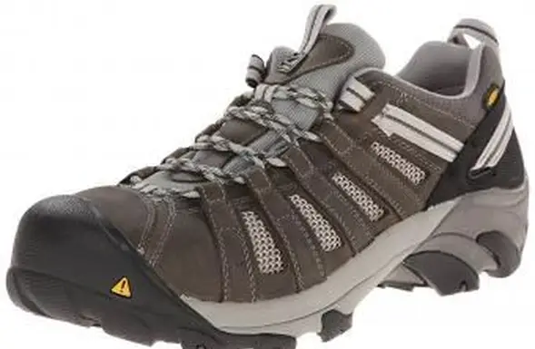 Chaussure KEEN à bout bas en acier