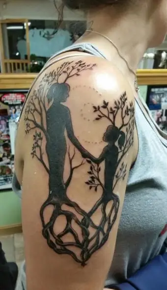 Mutter-Kind-verflochtenes Wayne Morchel Tattoo