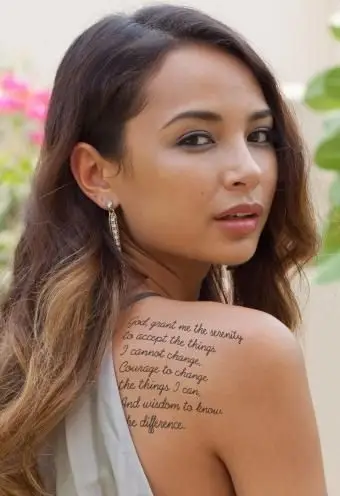 tatuaż modlitwy spokoju