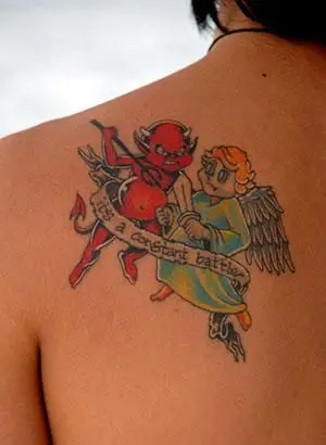 Tatouage de bataille d'ange et de diable