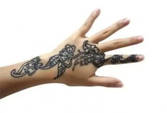 Hand-Tattoos