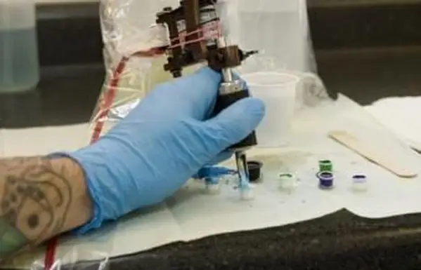 タトゥー染料と顔料