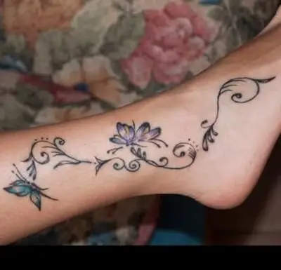 https://cf.ltkcdn.net/tattoos/images/slide/248178-850x850-delicate-butterfly-beauty.webp