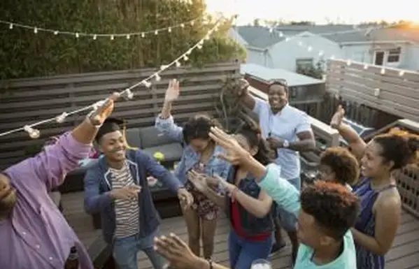 imitar mis movimientos al juego de la música para adolescentes