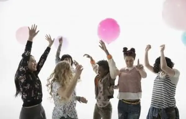 12 juegos grupales para adolescentes