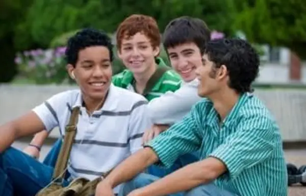 Perguntas engraçadas para fazer ao seu amigo