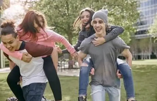 Działania budujące zaufanie dla nastolatków