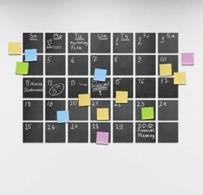 Calendario de etiquetas de pizarra