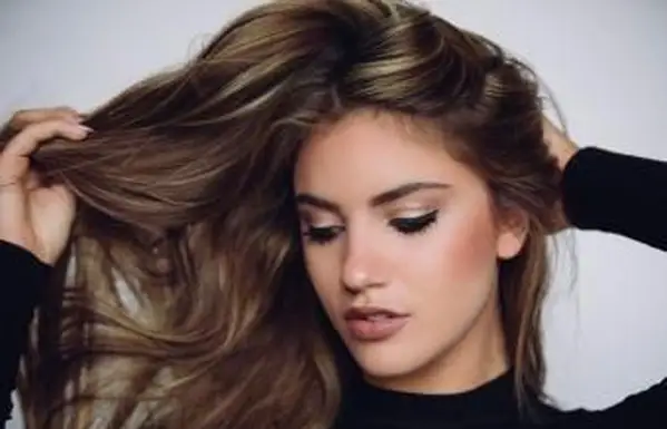 באופן טבעי ניטרלי