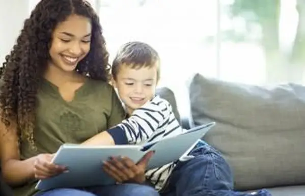 Wie man freiberuflich arbeitet, wenn man unter 18 Jahre alt ist