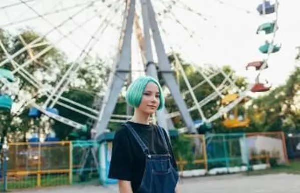 מפעיל נסיעות בלונה פארק