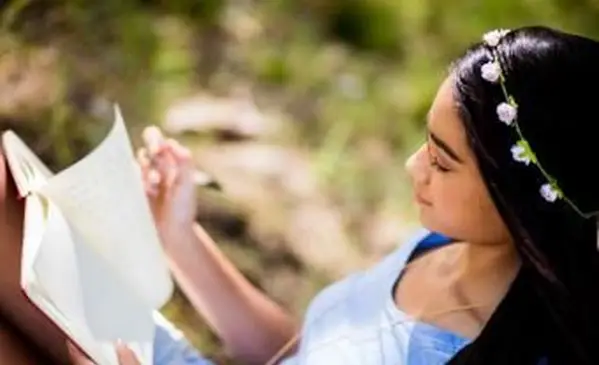 High School Journal Tematy School