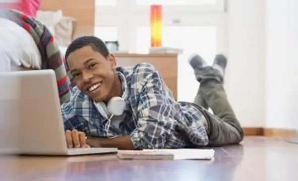 כתיבה יצירתית משאבים מקוונים לבני נוער