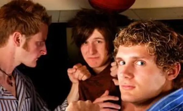 学校で喧嘩があったらどうするか