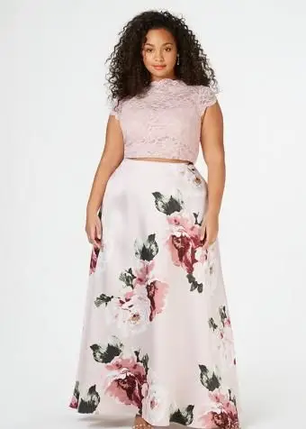 https://cf.ltkcdn.net/teens/images/slide/245421-566x850-2-piece-floral-plus-size-gown.webp