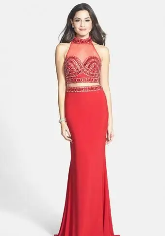 https://cf.ltkcdn.net/teens/images/slide/184943-522x800-Faviana-Embellished-Two-Piece-Jersey-Gown.webp