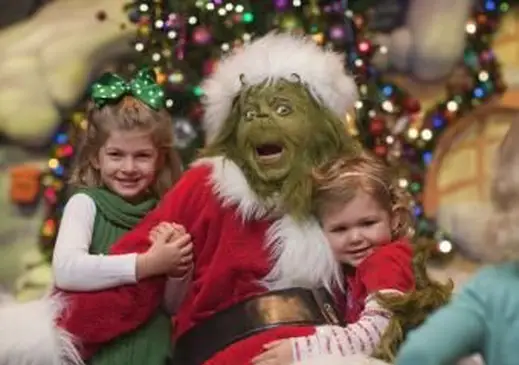 Całodzienny spektakl Grinchmas