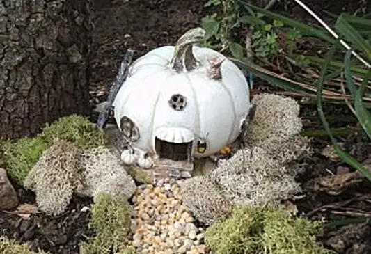 Casa della zucca bianca