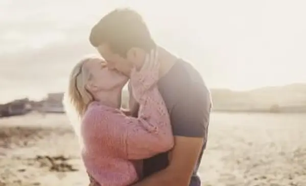 13 modi sensuali per baciare il tuo ragazzo