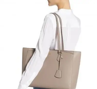 주머니가 많은 탑 토트 백