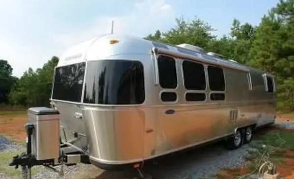 2007_airstream_trailer.webp