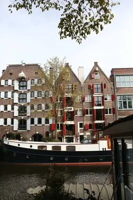 Bună ziua, Amsterdam!