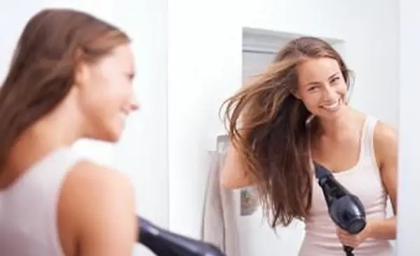 ヘアドライヤーに最適なトラベルアダプター