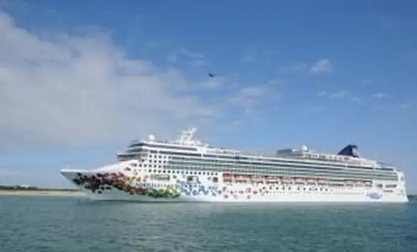 뉴욕 어디에도없는 크루즈