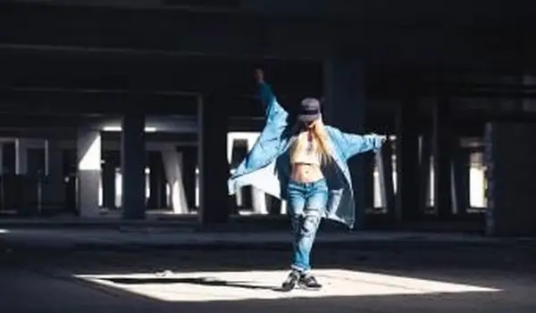 Comment Shuffle Dance pour les débutants