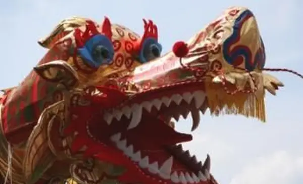 中国の旧正月のドラゴンダンス