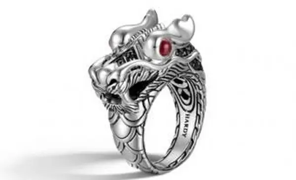Prsteň dračej hlavy Naga