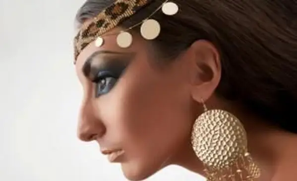 Egyptské líčenie očí