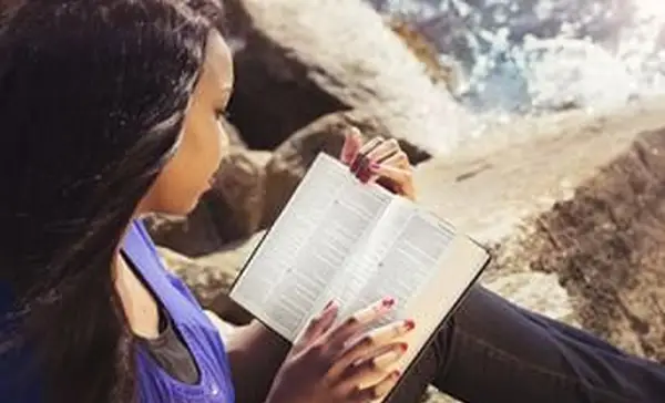 Como meditar usando a Bíblia