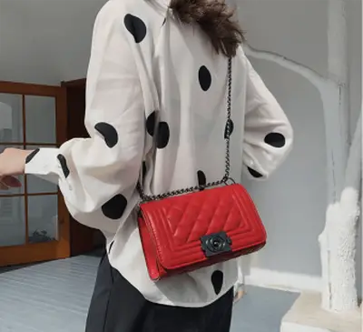 디자이너 복제 핸드백 : 스타일 및 구매처