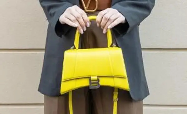bolsa balenciaga amarelo neon