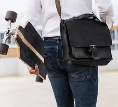 クロスボディバッグ