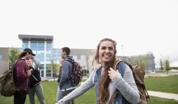 学校用のスタイリッシュなタイプのバッグ