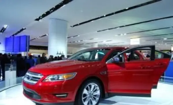 Ford Taureau; © Eric Brow | Dreamstime.com