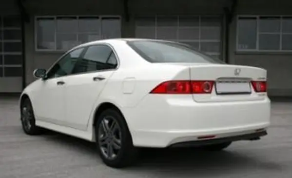Honda Accord ; © Tomislav Stajduhar Dreamstime.com