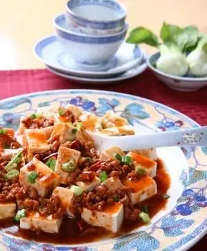 5 Techniken, um Tofu in Ihren Lieblingsgerichten zu kochen