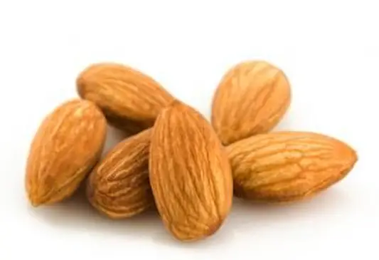 8 benefícios das amêndoas para saúde e nutrição