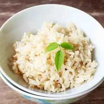 Wie man braunen Reis kocht, der jedes Mal genau richtig ist