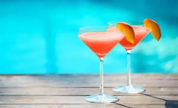 복숭아 코스모 폴리탄