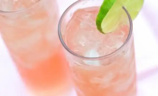 Cocktail alla pesca della Georgia Georgia