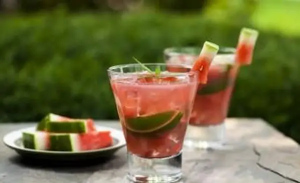 Cocktail di anguria fuzzy