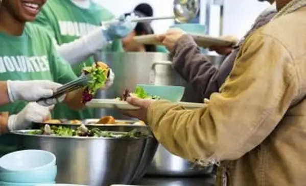 Citas divertidas de voluntarios para animar y hacer reír